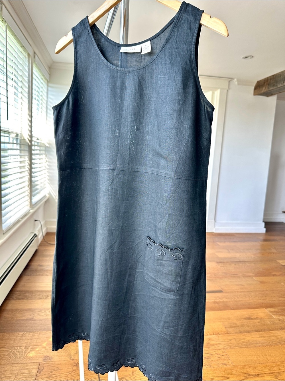 J. Jill shift dress, popover, sleeveless, crew neck,  midi length, in 💯 linen